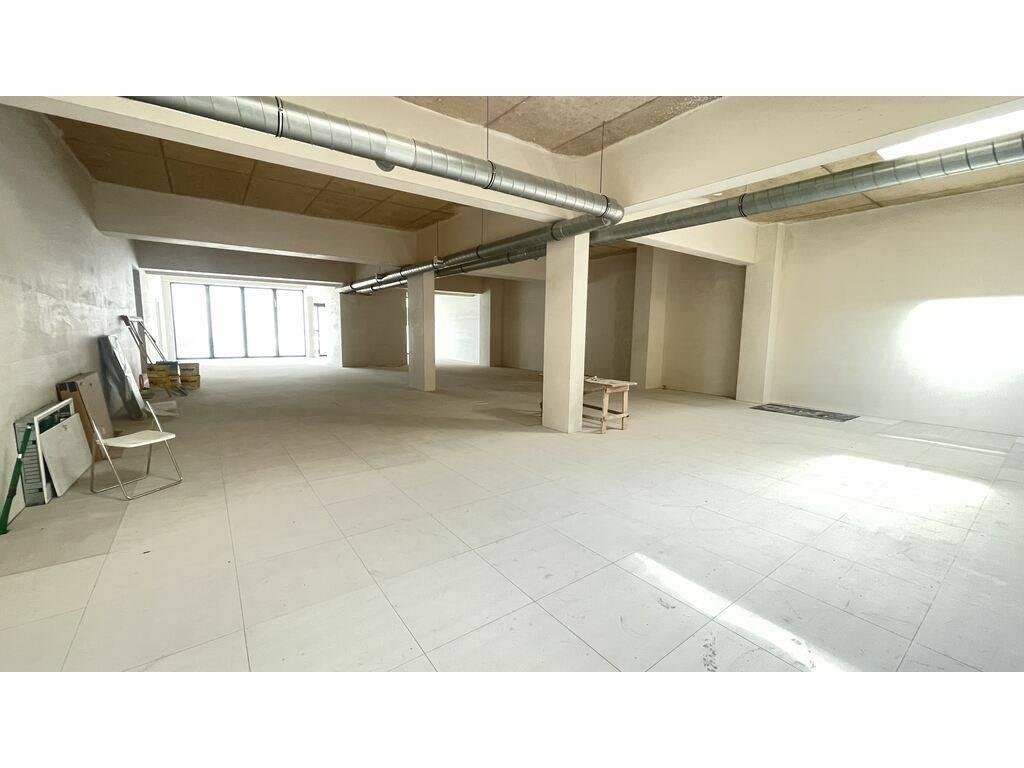 Surface commerciale de 437 m² avec 4 parkings, photo 7