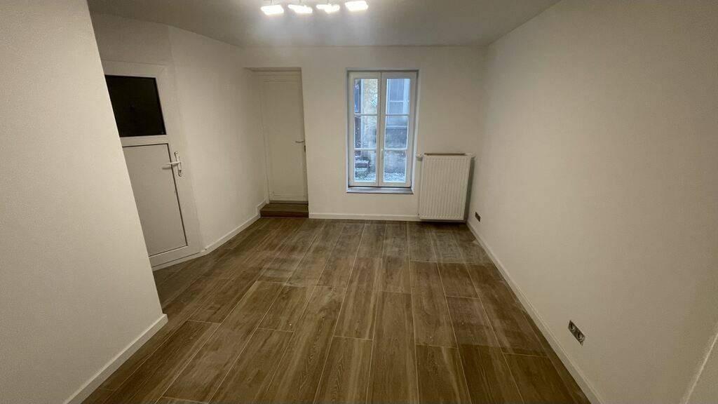 Renovéiert Geschäftslokal oder Büro op der Place du Marché, Foto 1